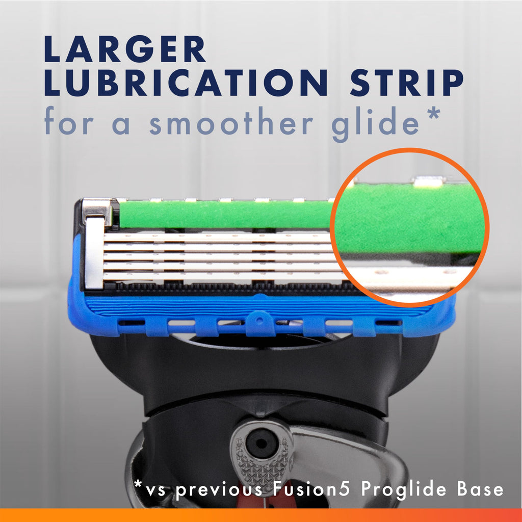 Razor with 12 Blade Refills V46495